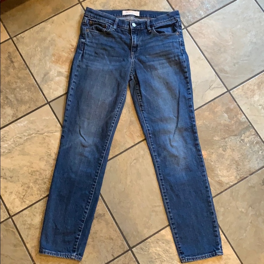 Mid rise straight leg jeans